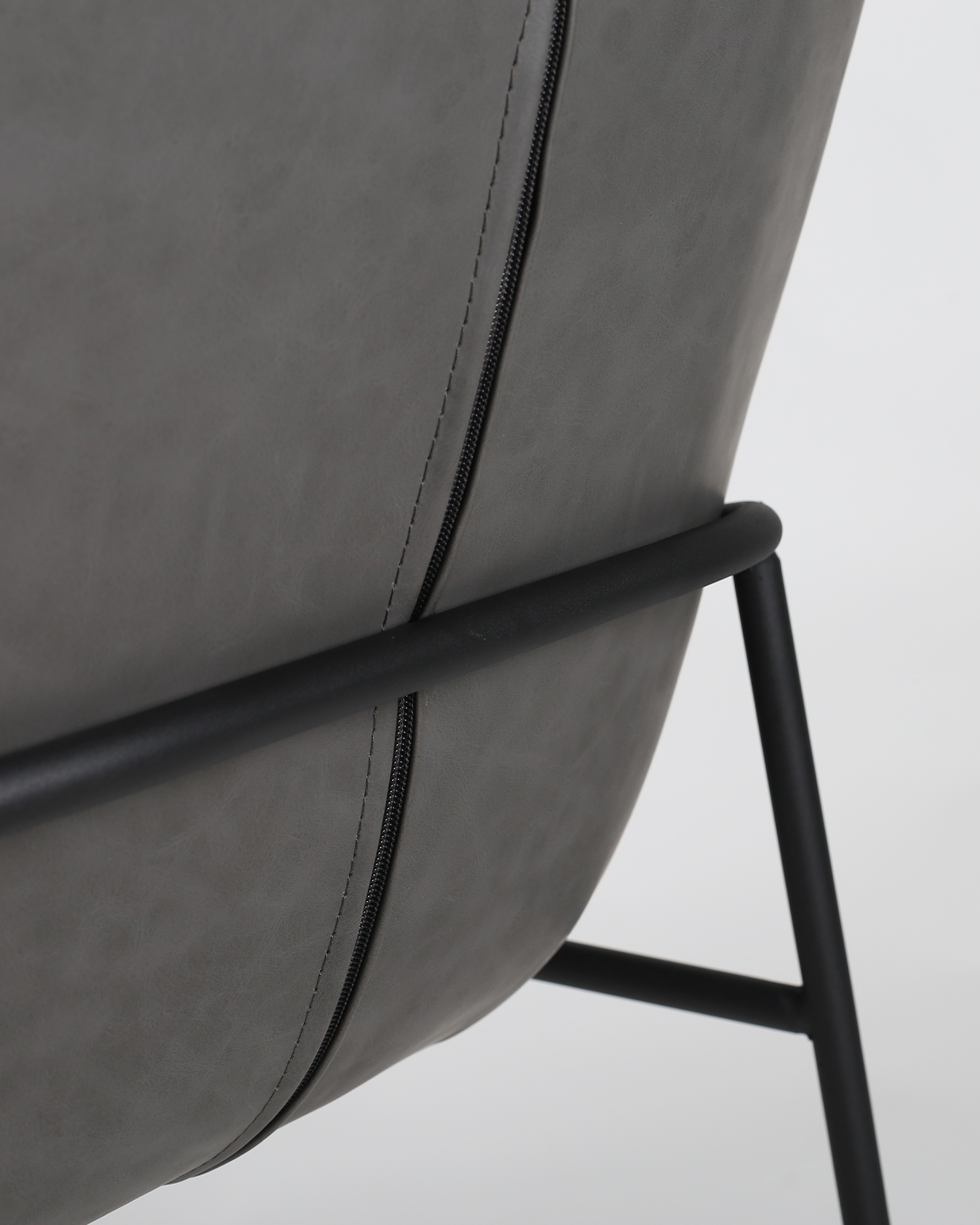 เก้าอี้รับประทานอาหารหนังพร้อมแขน เก้าอี้รับประทานอาหารหนังพร้อมแขน