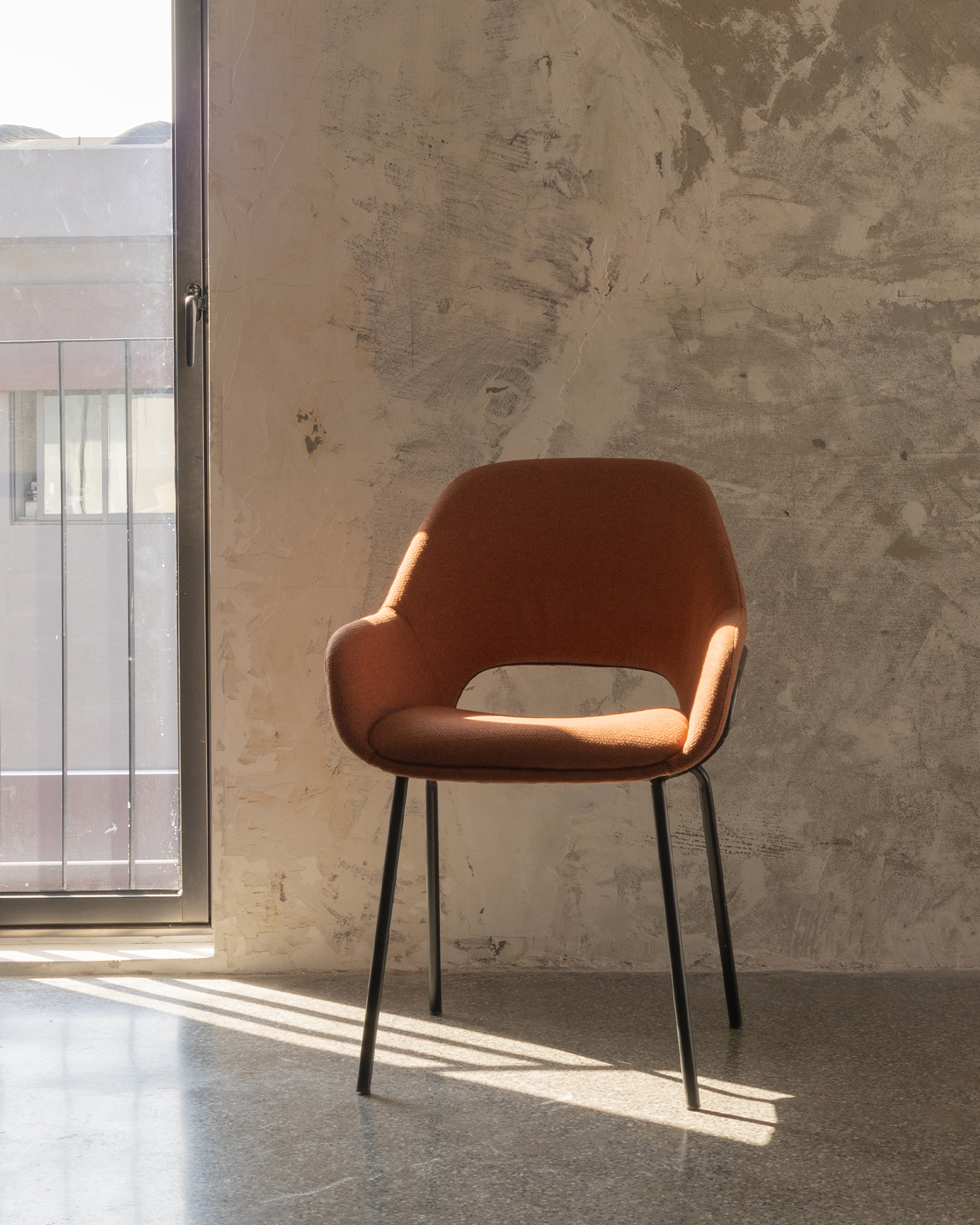 เก้าอี้รับประทานอาหารฐานโลหะ เก้าอี้รับประทานอาหารฐานโลหะ