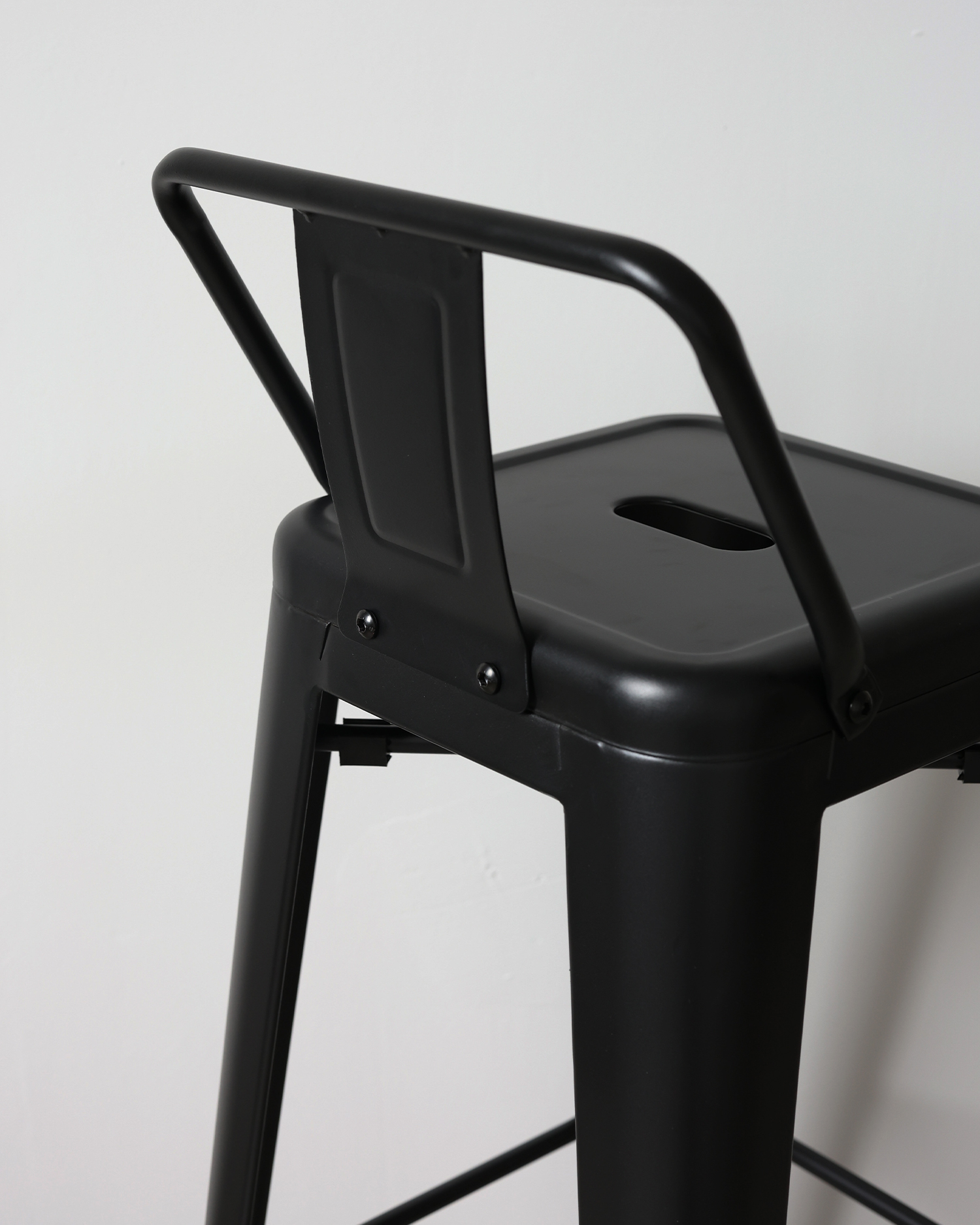 เก้าอี้ออกแบบเหล็กโบราณ เก้าอี้ออกแบบเหล็กโบราณ