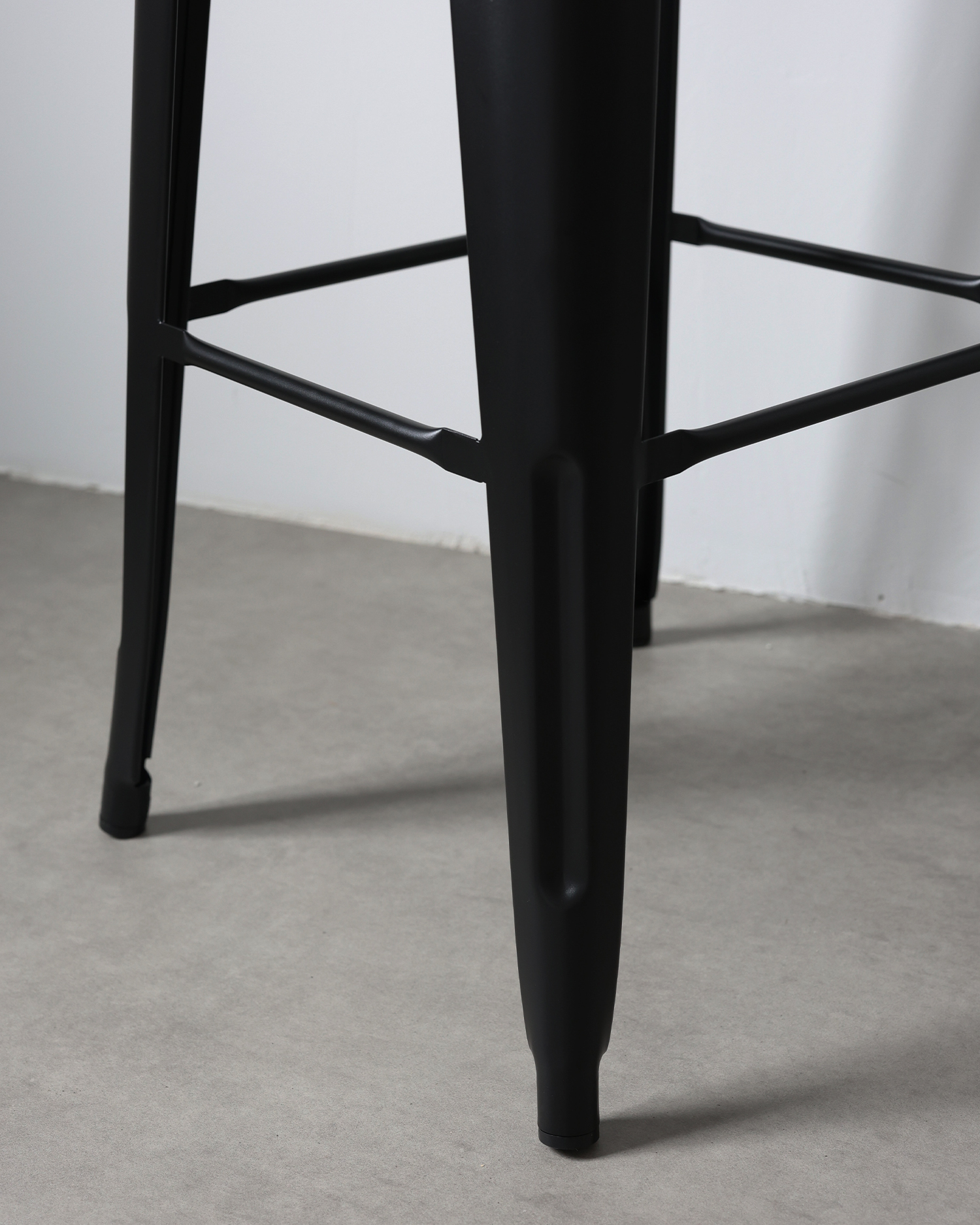 เก้าอี้ออกแบบเหล็กโบราณ เก้าอี้ออกแบบเหล็กโบราณ