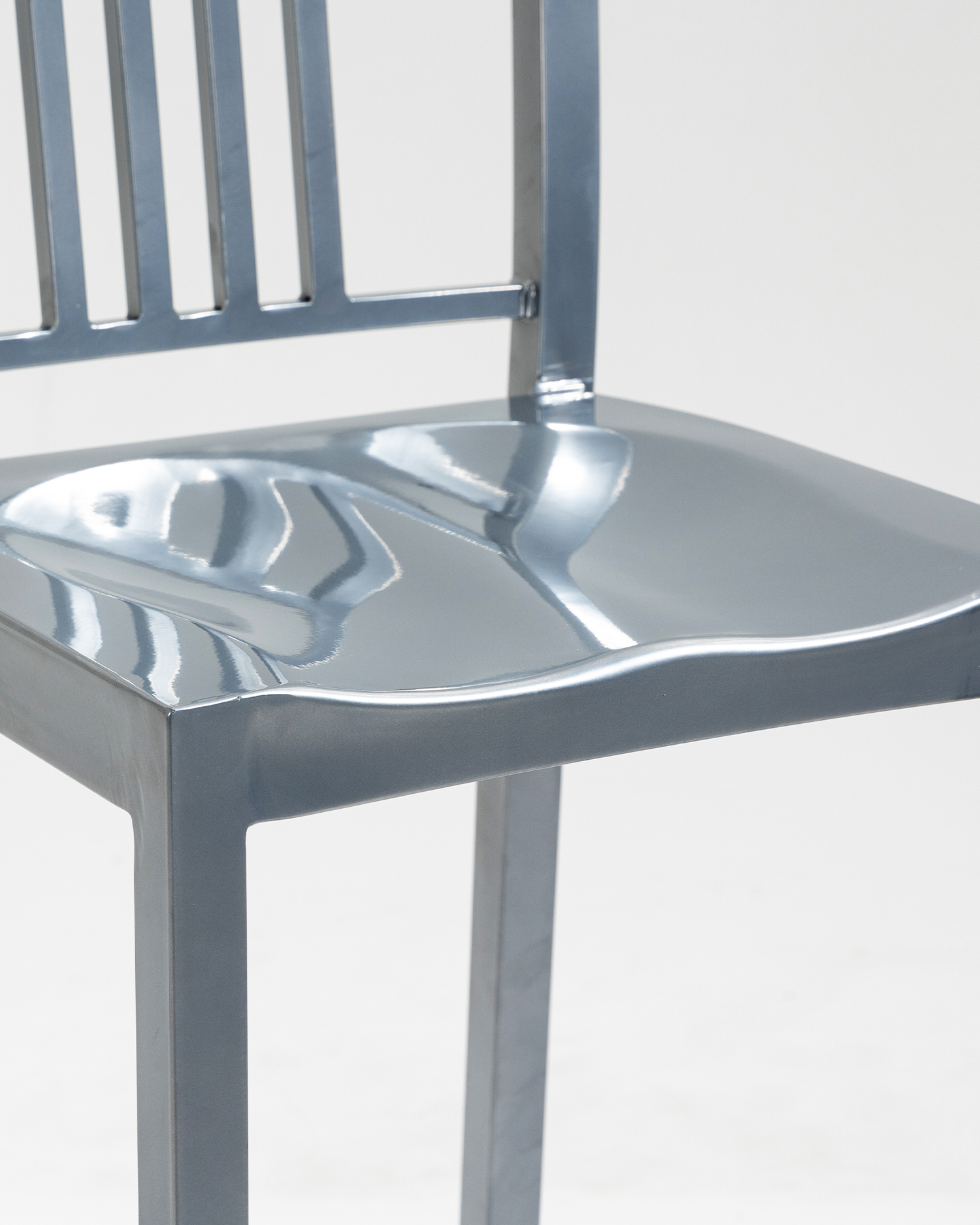 เก้าอี้บาร์กองทัพเรือ เก้าอี้บาร์กองทัพเรือ